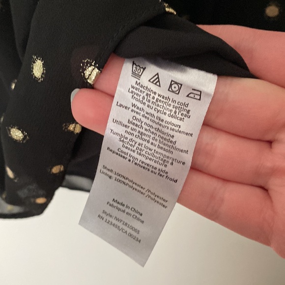 Isaac Mizrahi black and gold polka dot long sleeve blouse size small - Picture 8 of 8